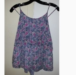 Patterson J. Kincaid Top size small